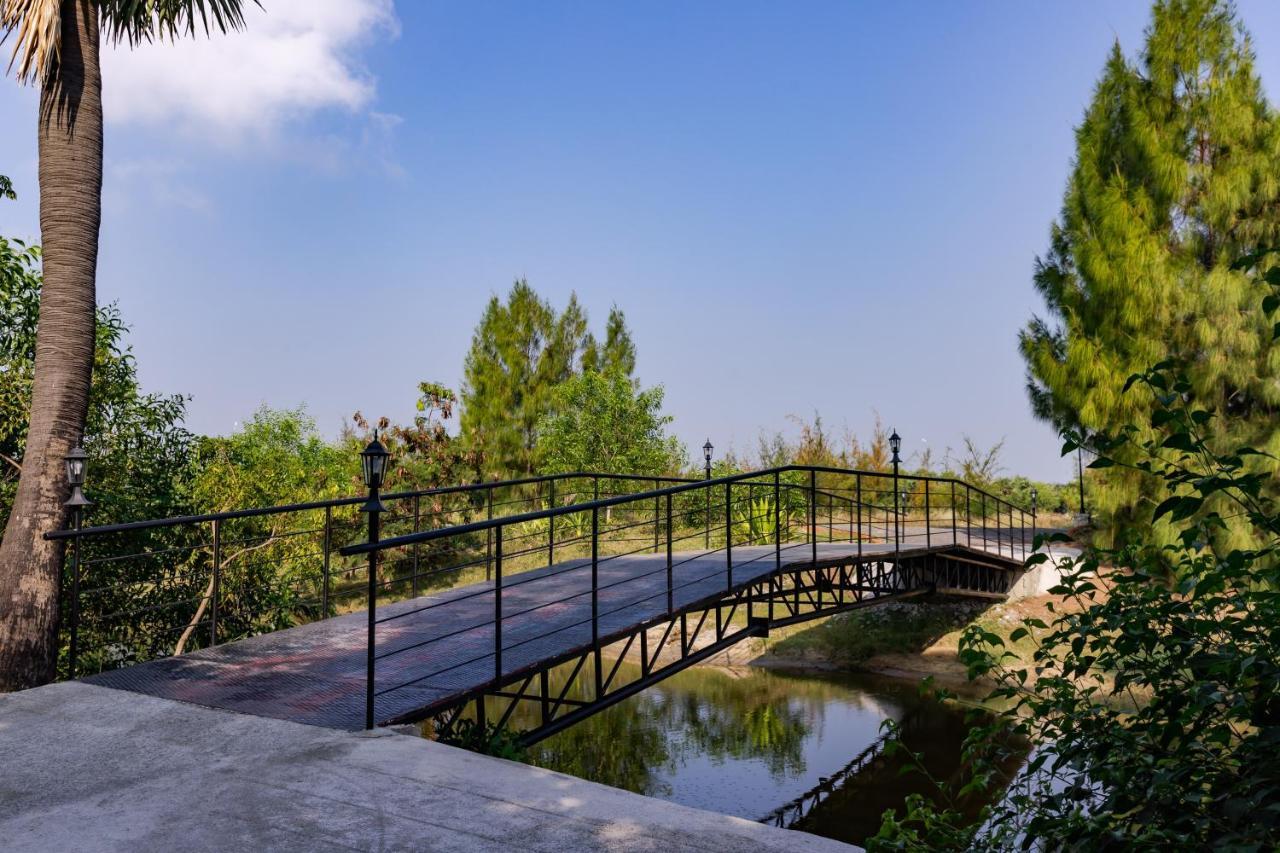The Alampara Resort - Luxury Boutique Glamping & Water Sports Cheyur Exterior photo