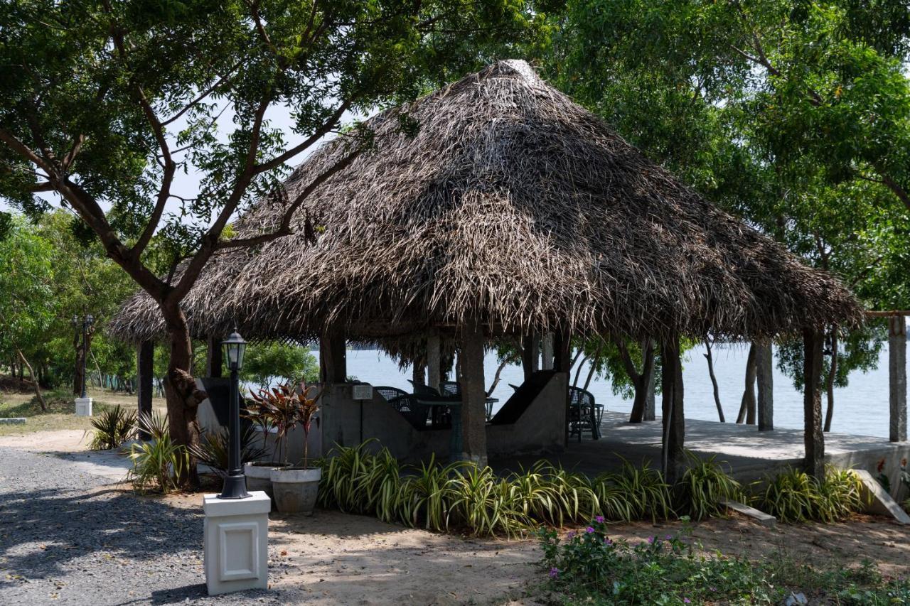 The Alampara Resort - Luxury Boutique Glamping & Water Sports Cheyur Exterior photo